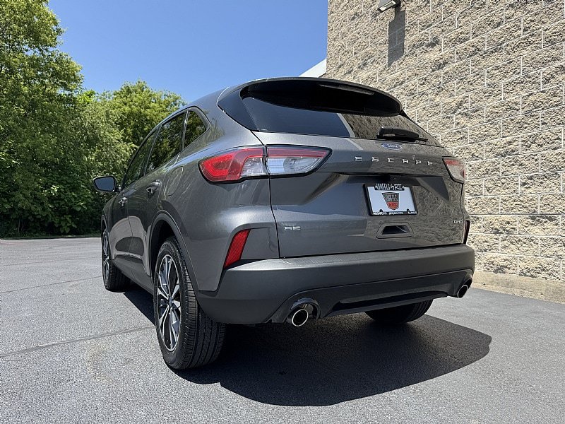 Used 2021 Ford Escape SE w/ SE Sport Appearance Package AWD/4WD image 10