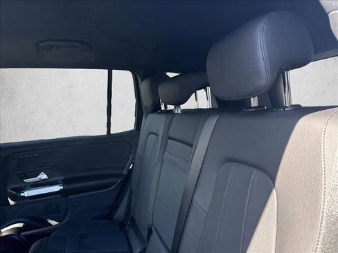 Certified 2025 Mercedes-Benz GLB 250 image 19