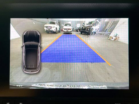 Used 2017 Porsche Macan image 10