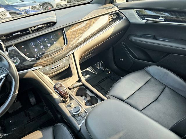 Used 2021 Cadillac XT6 Premium Luxury AWD/4WD image 34