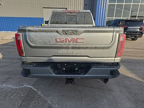 Used 2025 GMC Sierra 2500 Denali w/ Denali Reserve Package image 4