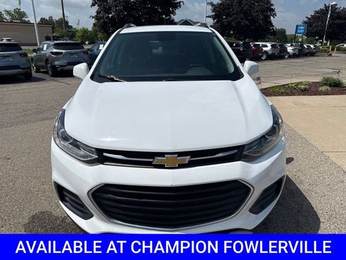 Used 2020 Chevrolet Trax LT w/ LT Convenience Package AWD/4WD image 8