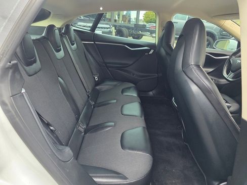 Used 2013 Tesla Model S image 16