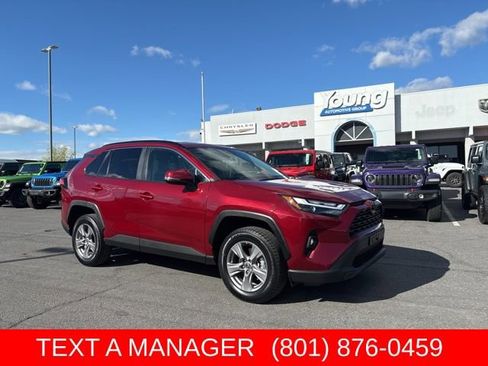 Used 2025 Toyota RAV4 XLE AWD/4WD image 1