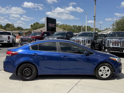 Used 2018 Kia Forte LX FWD image 4