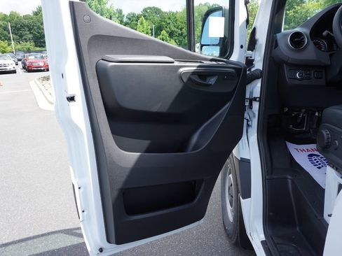 New 2025 Mercedes-Benz Sprinter 2500 image 26