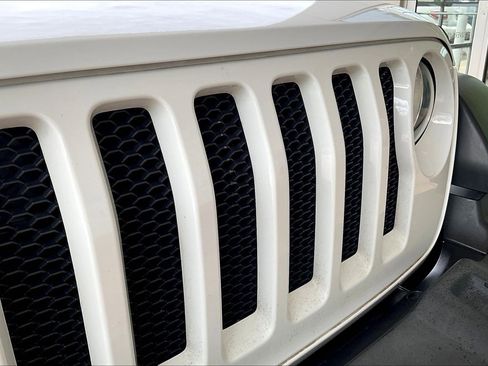 Used 2022 Jeep Wrangler Unlimited Sport AWD/4WD image 31