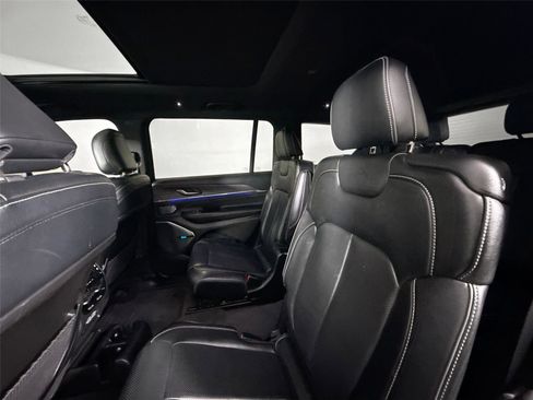 Used 2022 Jeep Grand Cherokee L Overland w/ MOPAR Finishing Package image 31