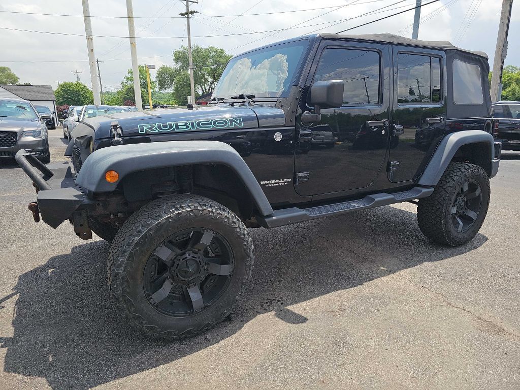 Used 2014 Jeep Wrangler Unlimited Rubicon w/ Connectivity Group AWD/4WD image 11
