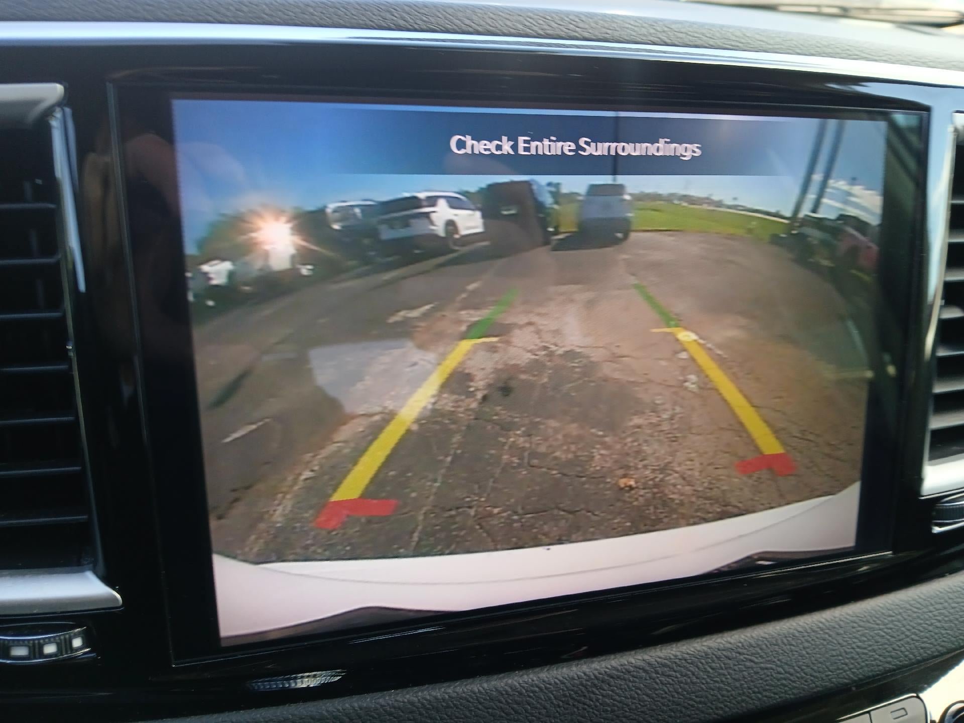Used 2024 Chrysler Pacifica Touring-L FWD image 31