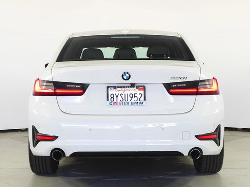 Used 2022 BMW 330i 330i w/ Driving Assistance Package image 8