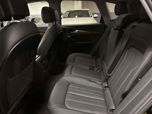 Used 2023 Audi Q5 2.0T Premium w/ Convenience Package image 15