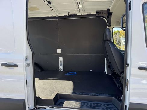 New 2026 Ford Transit 250 148 Medium Roof w/ Load Area Protection Package RWD image 11