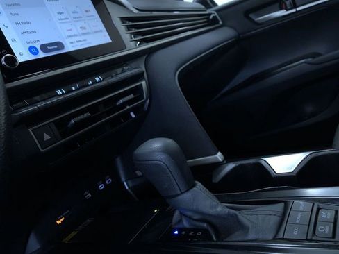 Certified 2025 Toyota Camry LE image 30