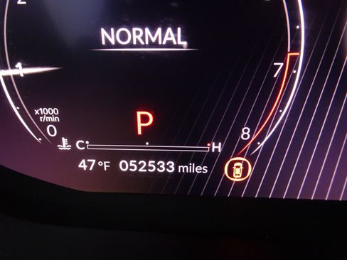 Used 2023 Acura MDX SH-AWD w/ Technology Package image 23