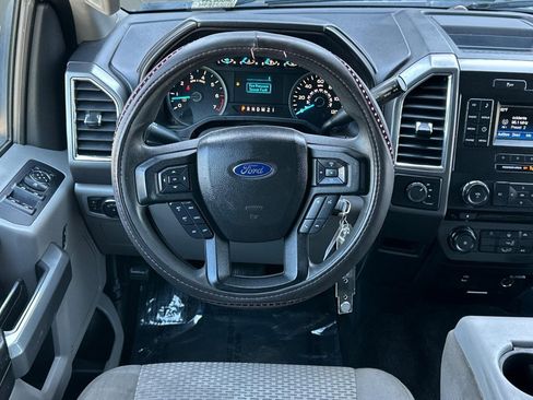 Used 2016 Ford F150 XLT image 25