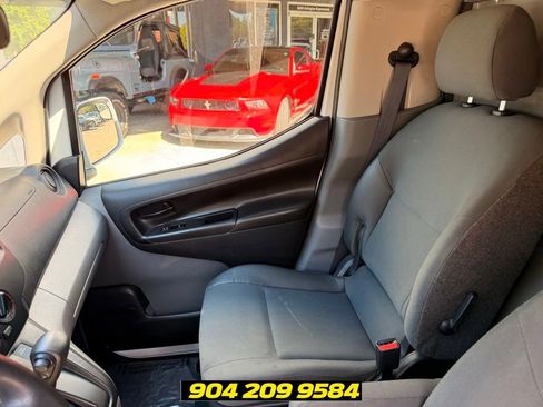 Used 2014 Nissan NV200 SV w/ Exterior Appearance Package FWD image 24