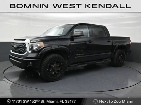 Used 2020 Toyota Tundra SR5 w/ SR5 Leather Package AWD/4WD image 1