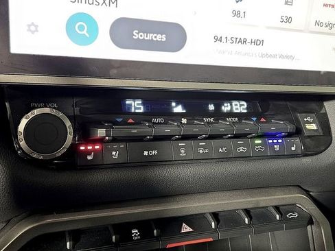 Used 2025 Toyota Tundra Limited image 14