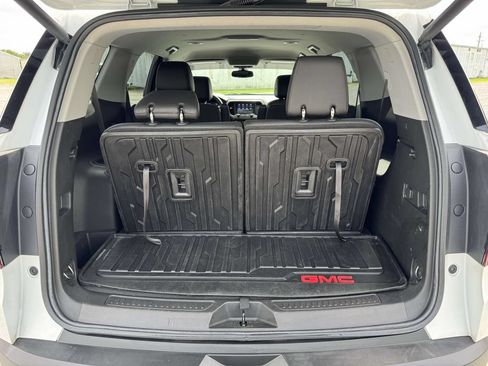 Used 2023 GMC Acadia AT4 w/ Technology Package AWD/4WD image 29