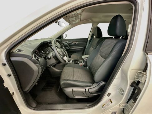 Used 2018 Nissan Rogue S AWD/4WD image 13