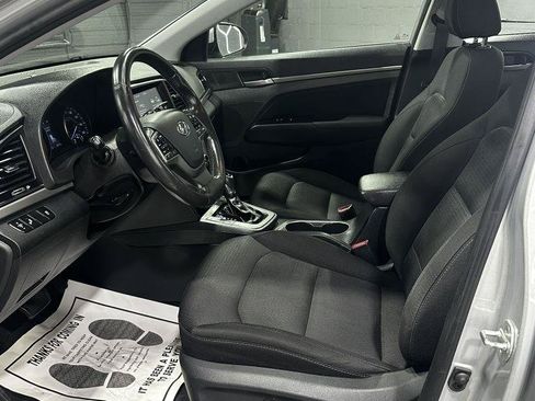 Used 2017 Hyundai Elantra Value Edition w/ Cargo Package FWD image 14