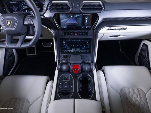 Used 2024 Lamborghini Urus S AWD/4WD image 28