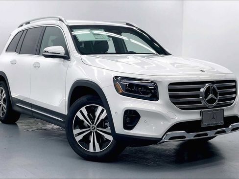 Used 2026 Mercedes-Benz GLB 250 image 4