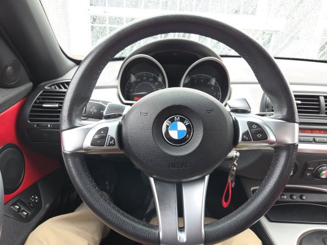 Used 2008 BMW Z4 3.0si RWD image 3
