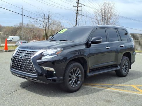 Certified 2023 Lexus GX 460 Premium w/ Premium Package image 3