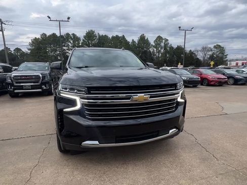 Used 2024 Chevrolet Tahoe LT AWD/4WD image 9