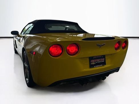 Used 2012 Chevrolet Corvette Convertible w/ 3LT Preferred Equipment Group RWD image 8