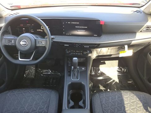 New 2026 Nissan Kicks SV w/ Cold Weather Package FWD image 15