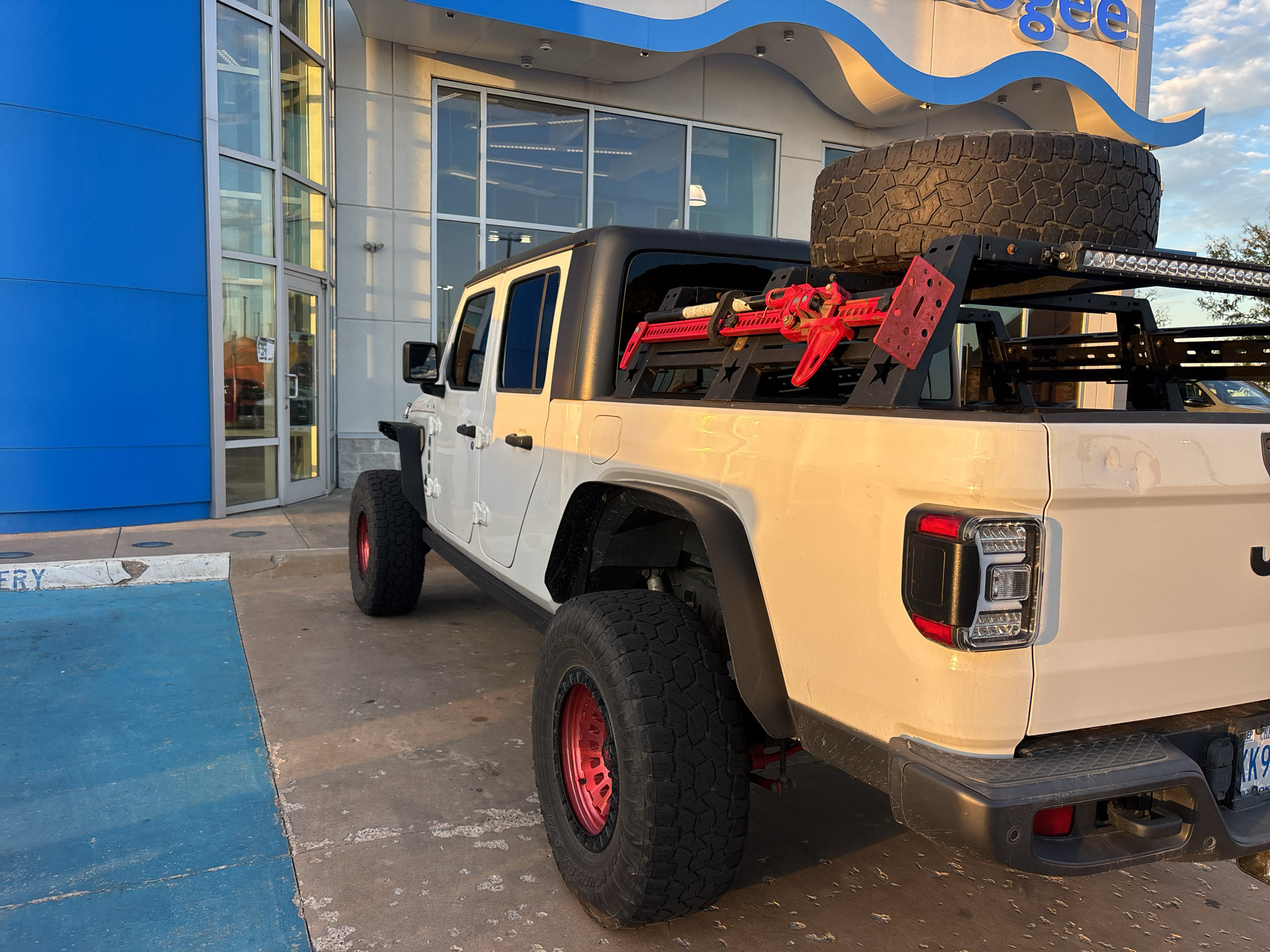 Used 2020 Jeep Gladiator Sport w/ Quick Order Package 24S AWD/4WD image 4