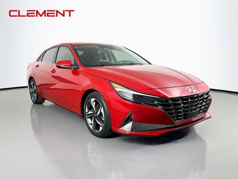 Used 2023 Hyundai Elantra Limited w/ Cargo Package FWD image 4
