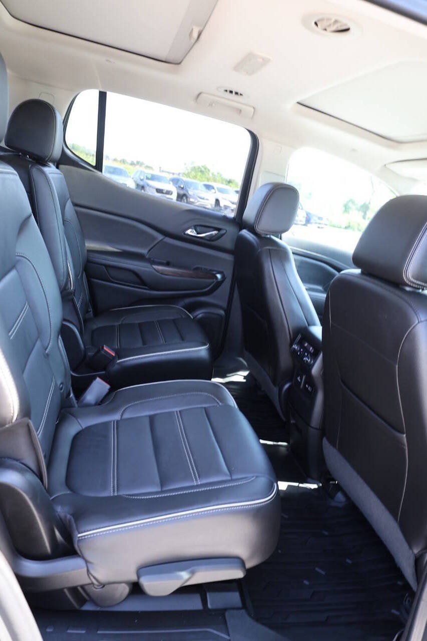 Used 2020 GMC Acadia Denali w/ Trailering Package AWD/4WD image 16