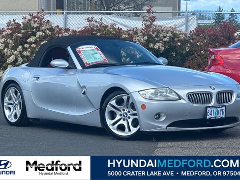 Used 2005 BMW Z4 3.0i RWD image 1