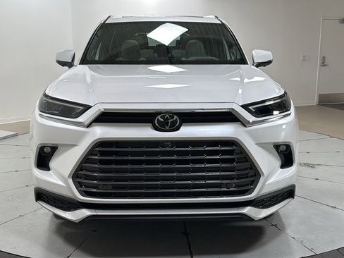 New 2026 Toyota Grand Highlander MAX Platinum image 2