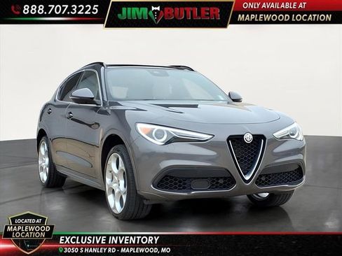 Used 2023 Alfa Romeo Stelvio Ti Lusso w/ Quick Order Package 22X Lusso image 6