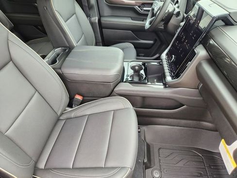 New 2026 GMC Yukon Elevation w/ Elevation Premium Package AWD/4WD image 12