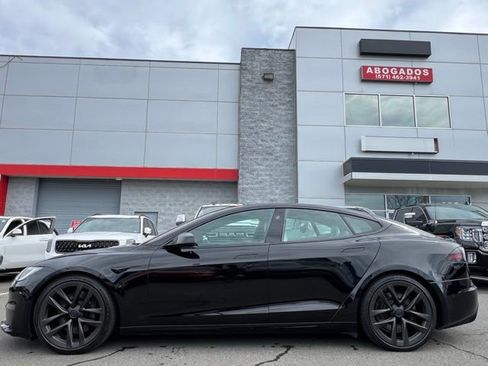 Used 2023 Tesla Model S Standard Range image 4