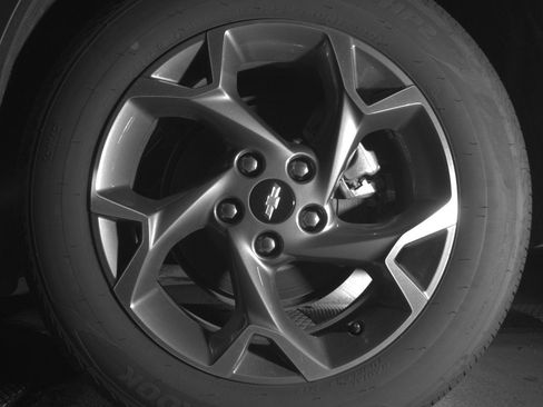 Used 2025 Chevrolet Trax LT w/ LT Convenience Package FWD image 14