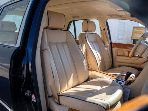 Used 2009 Bentley Arnage R image 3