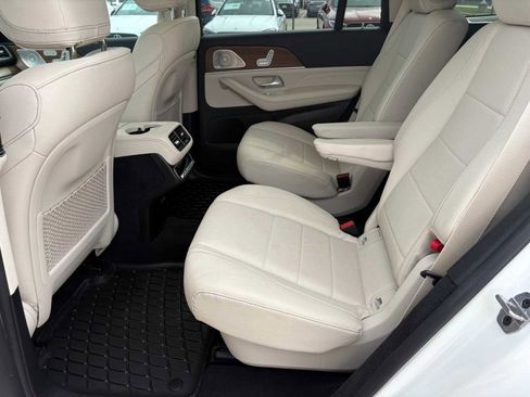 Certified 2022 Mercedes-Benz GLS 450 4MATIC image 11