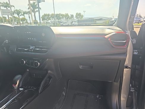 Used 2024 Chevrolet TrailBlazer RS w/ Convenience Package image 6