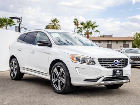 Used 2017 Volvo XC60 T6 Dynamic w/ Preferred Option Package AWD/4WD image 9