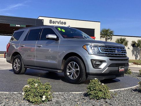 Used 2020 Ford Expedition XLT w/ Equipment Group 201A image 6
