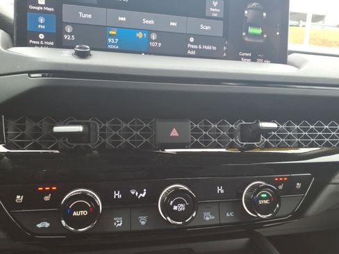 Certified 2023 Honda Accord Touring image 27