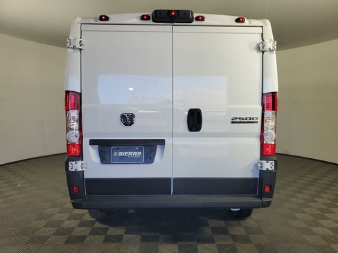 Used 2024 RAM ProMaster 2500 w/ Quick Order Package 22G SLT FWD image 5