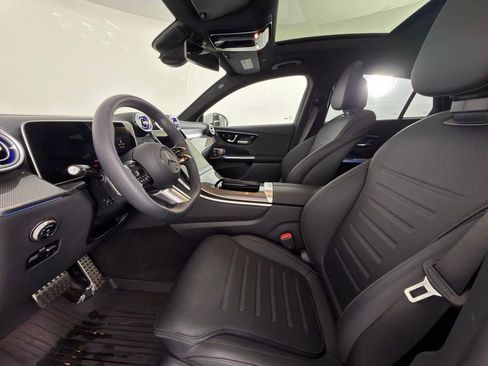 Certified 2025 Mercedes-Benz GLC 300 4MATIC image 15